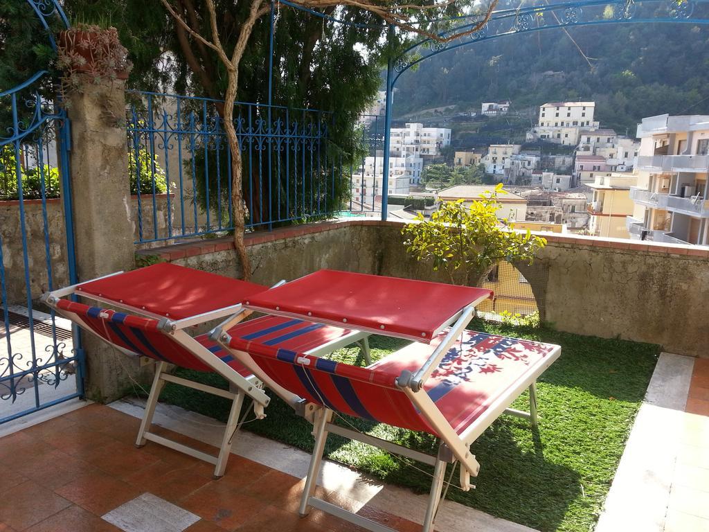 Maison De Fleurs Maiori Luaran gambar